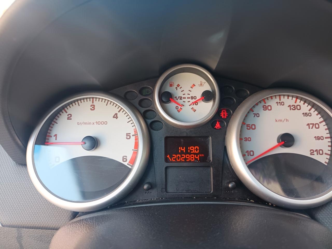 Peugeot 207 1.4 HDi 70CV FAP 5p. XS