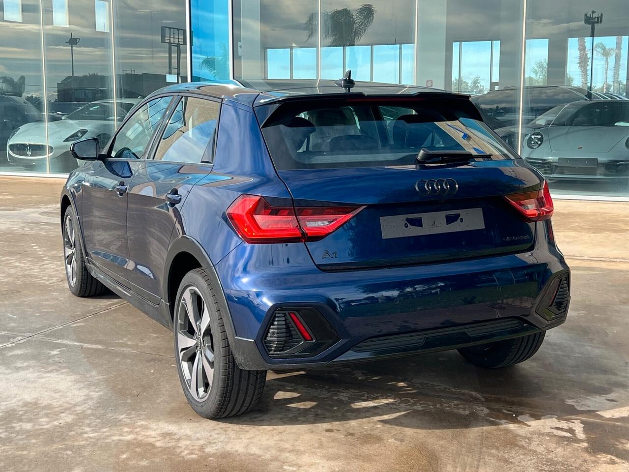 Audi A1 allstreet 30 possibilità noleggio no scoring