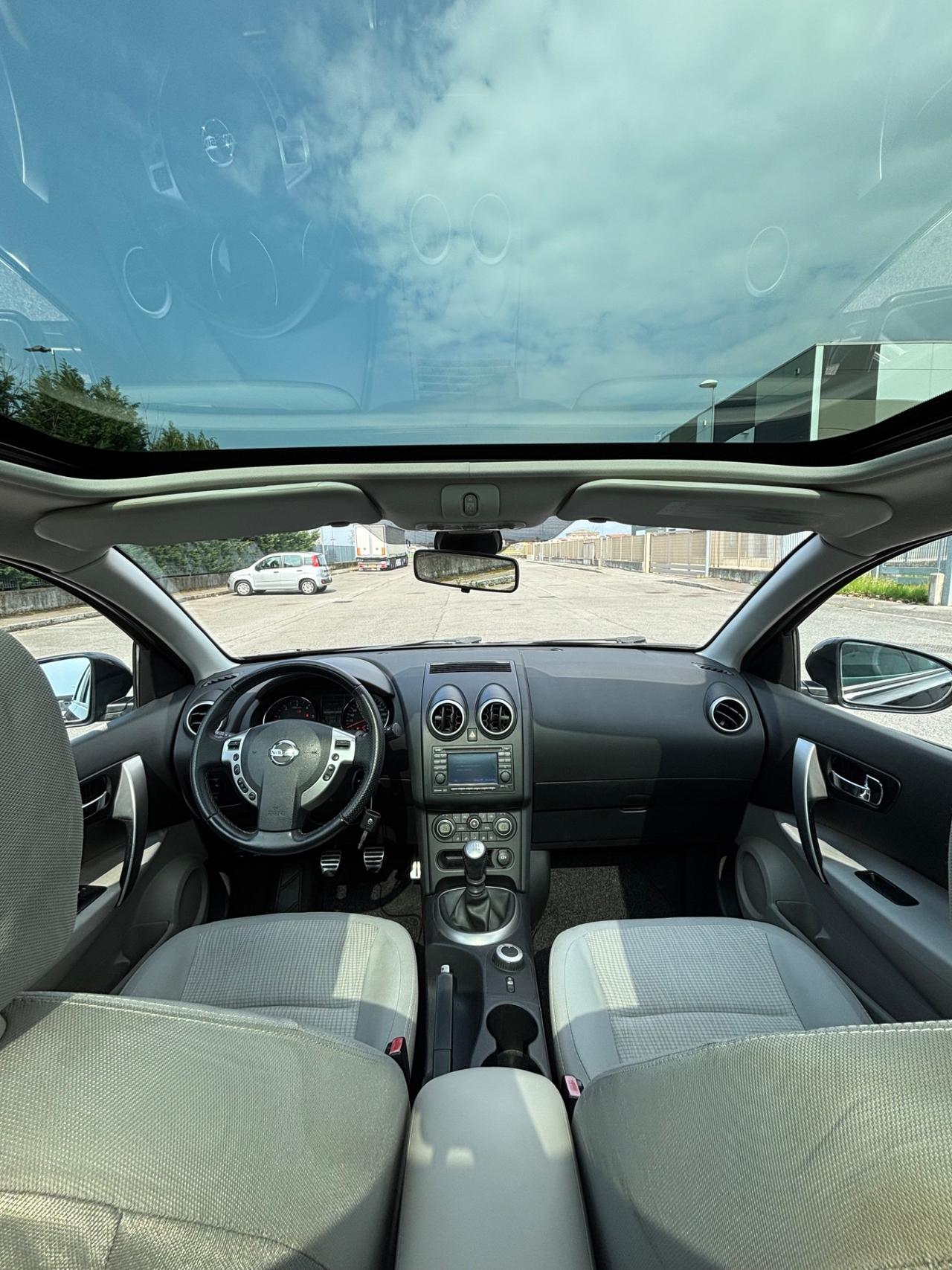 Nissan Qashqai 2.0 dCi DPF Tekna 4x4 GARANZIA