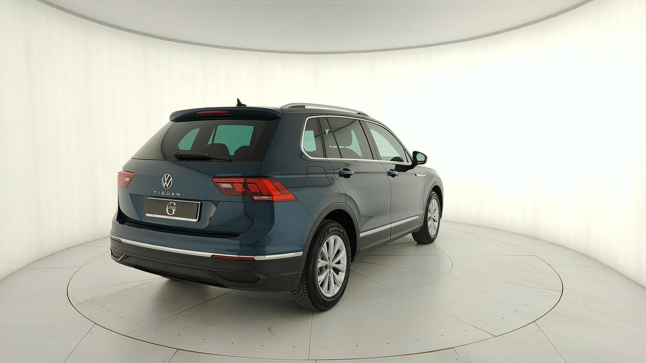 VOLKSWAGEN Tiguan II 2021 - Tiguan II 2021 - Tiguan 2.0 Life 150cv dsg