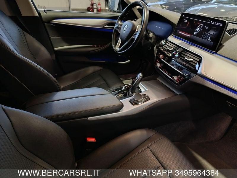 BMW Serie 5 520d 48V xDrive Business*LED*PACCHETTO LUCI*SEDILI IN PELLE*PDC*TELECAMERA*