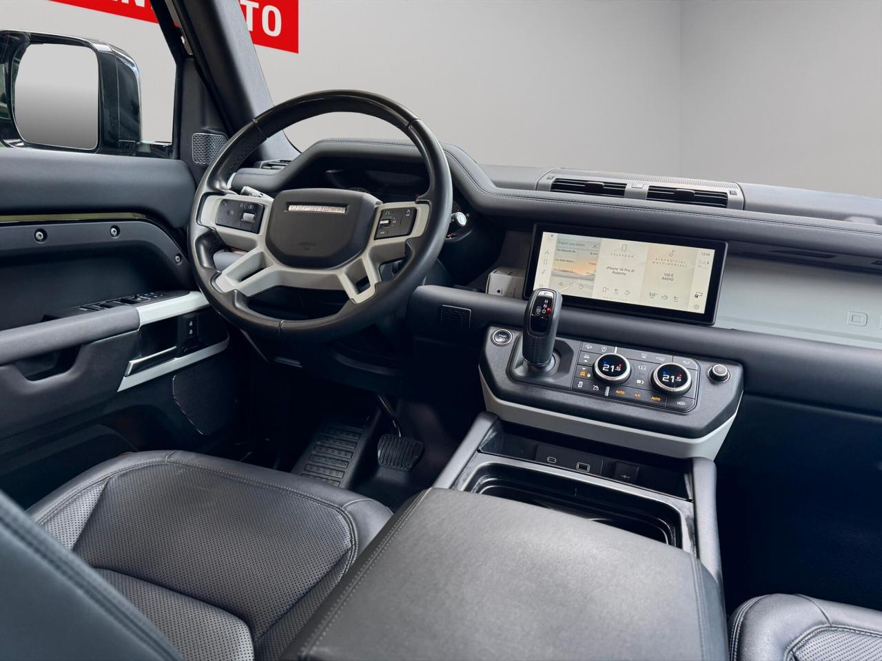 Land Rover Defender 110 3.0D I6 200 CV AWD Auto X-Dynamic SE