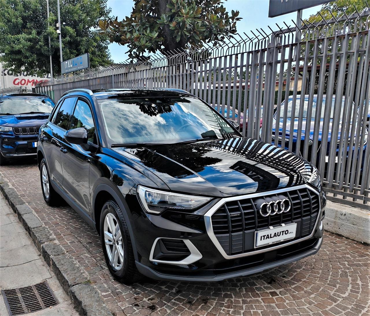 Audi Q3 35 TDI quattro S tronic Business Advanced