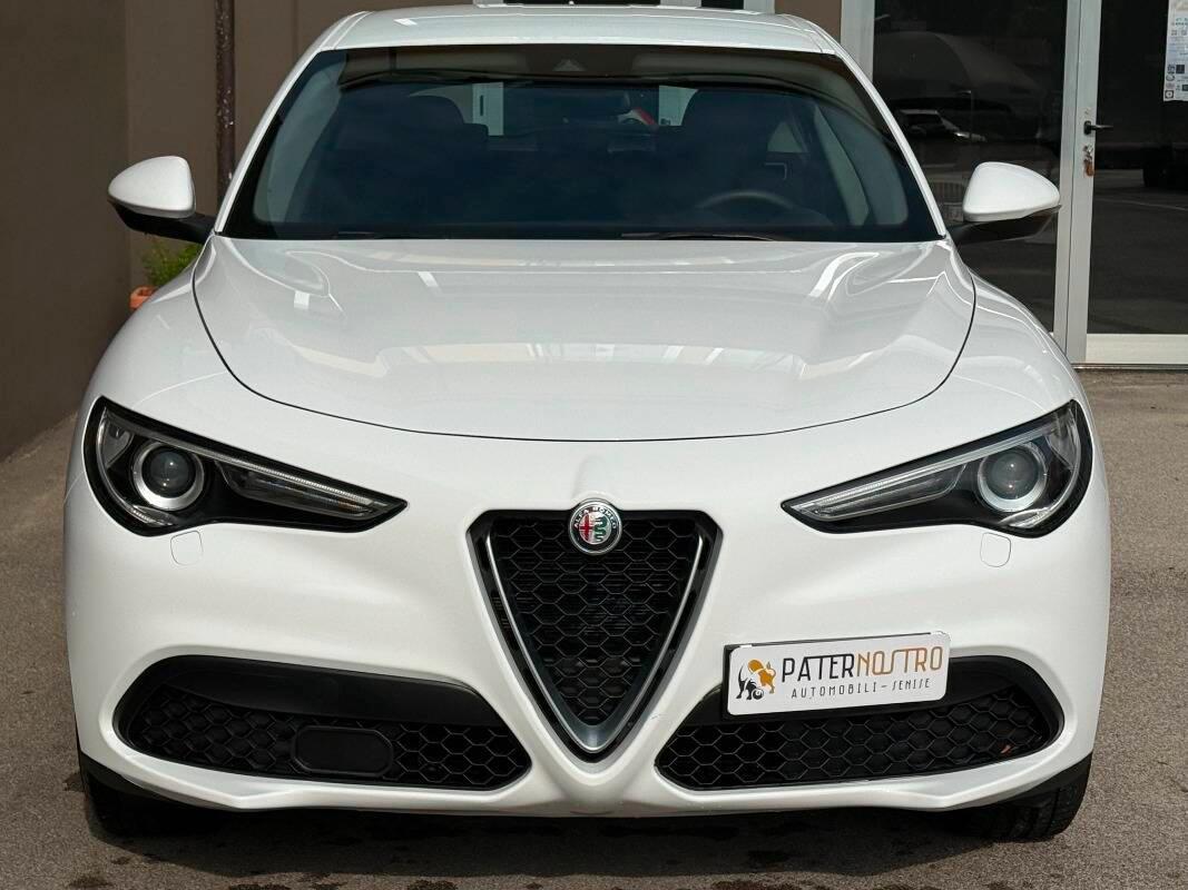 Alfa Romeo Stelvio 2.2 t Business rwd 160cv auto my19