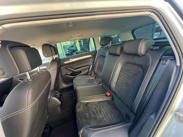 VOLKSWAGEN Passat Variant 2.0 TDI SCR EVO DSG Executive