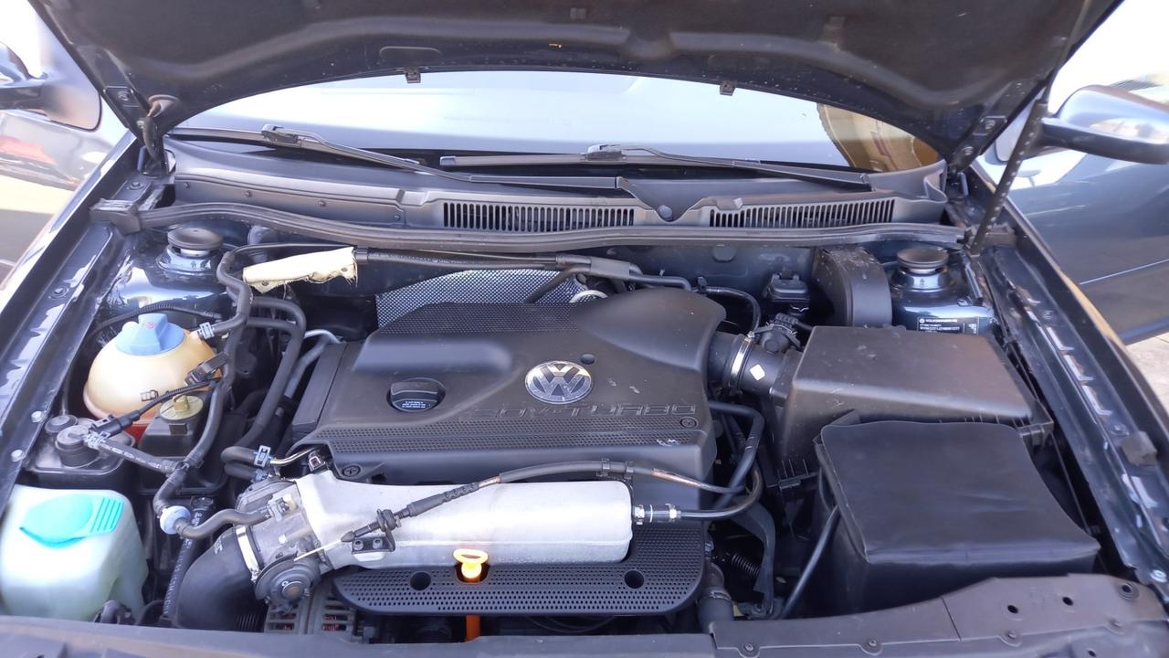 Volkswagen Golf 1.8 turbo 20V cat 5p. GTI