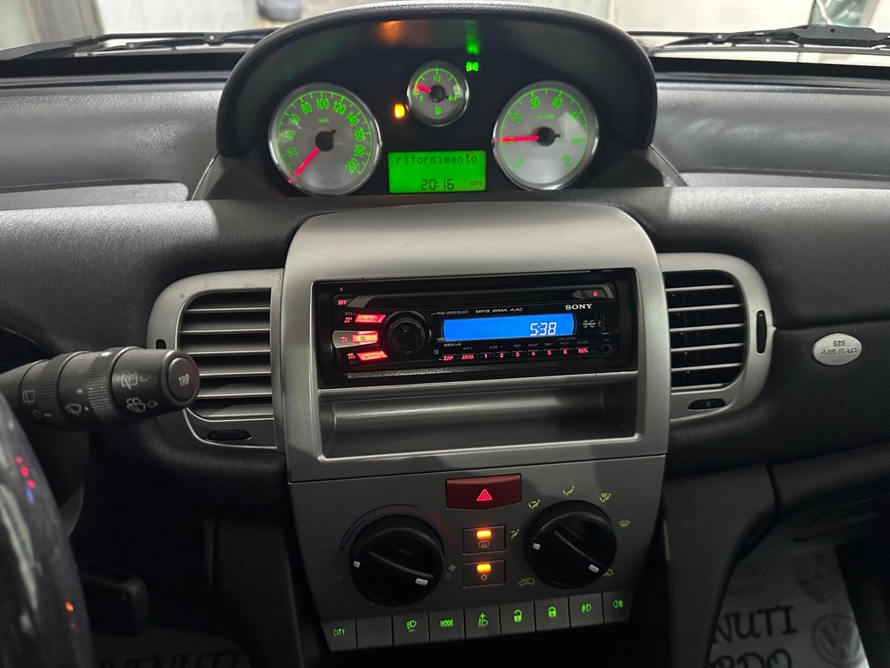 Lancia Ypsilon 1.2 Argento