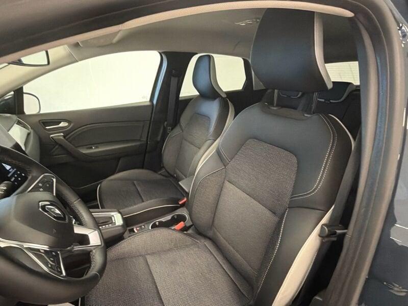 Renault Captur E-Tech hybrid 1.6 E-TECH HEV 145 TECHNO AUTO