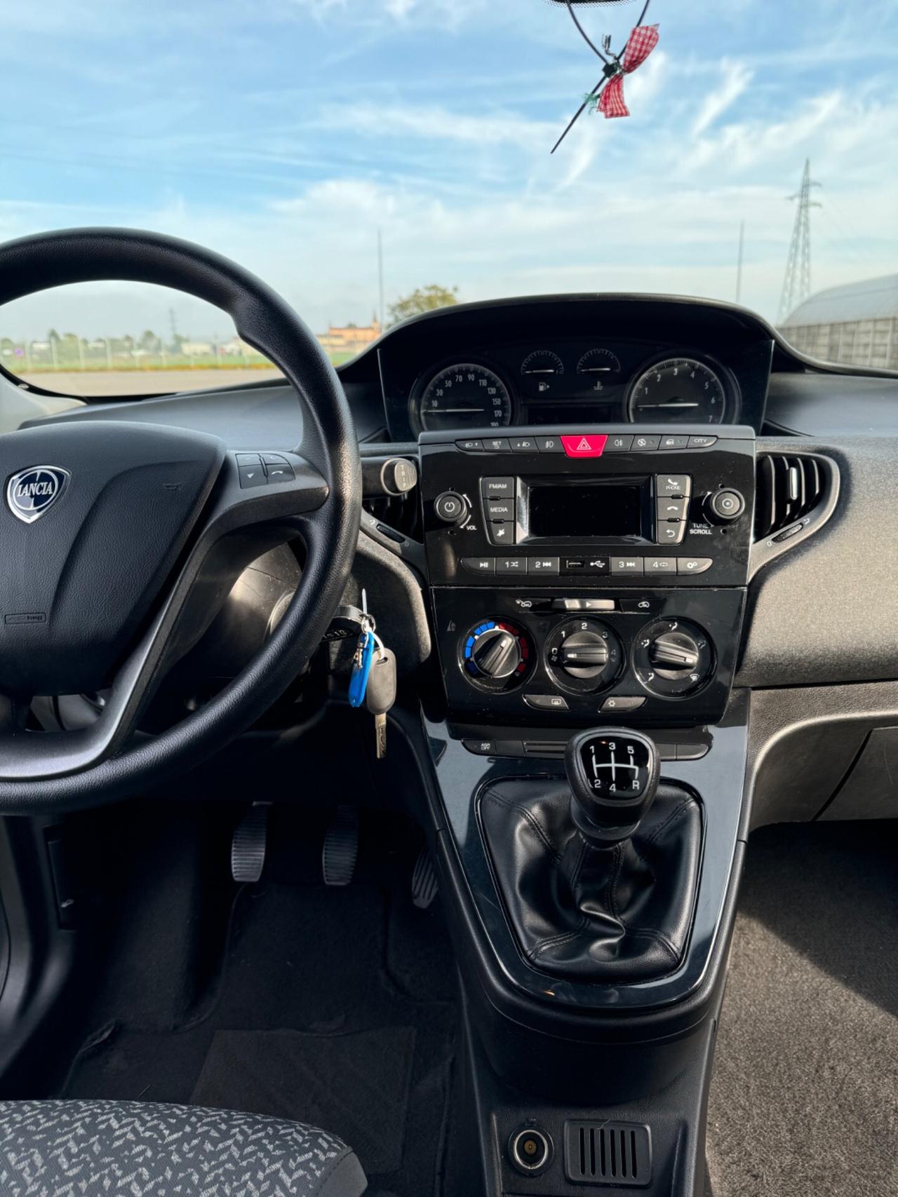 Lancia Ypsilon 1.2 69 CV 5 porte S&S Elefantino Blu