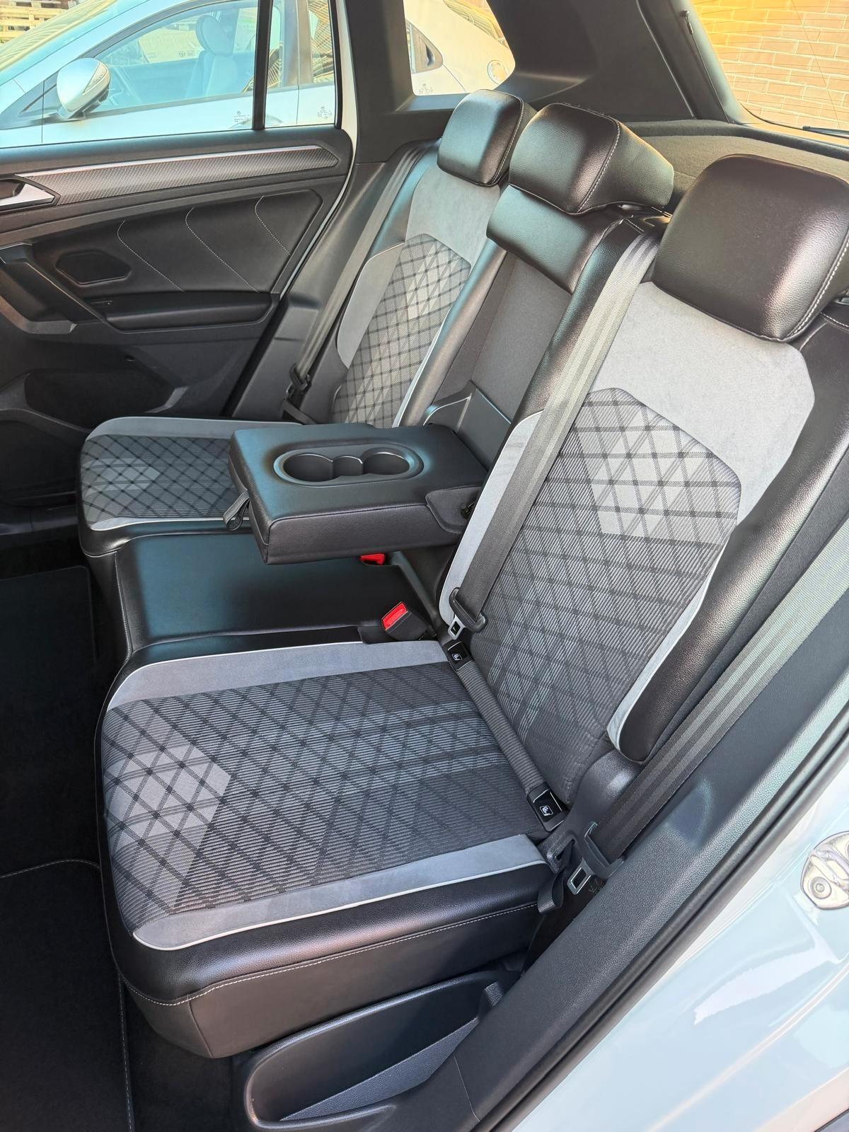 Volkswagen Tiguan 2.0 TDI 150 CV SCR DSG R-Line BIANCO PERLATO