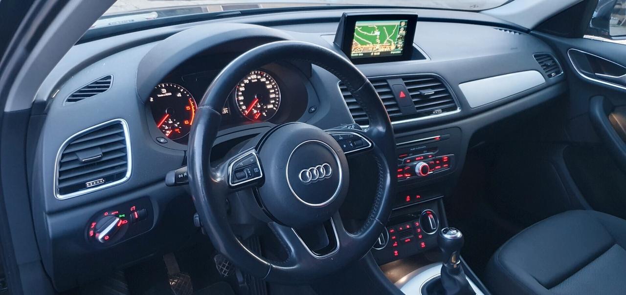 Audi Q3 2.0 TDI 120 CV Sport
