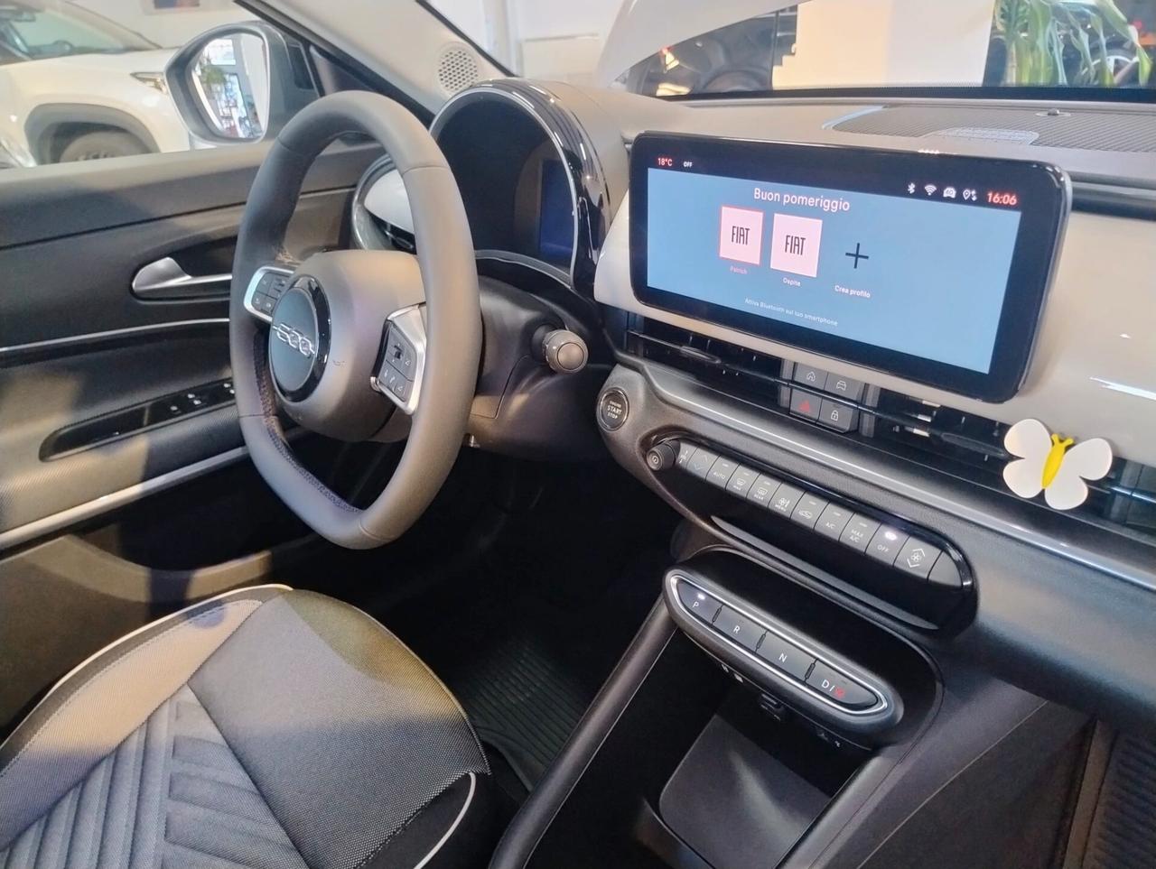 Fiat 600 Hybrid 100 CV DCT MHEV La Prima