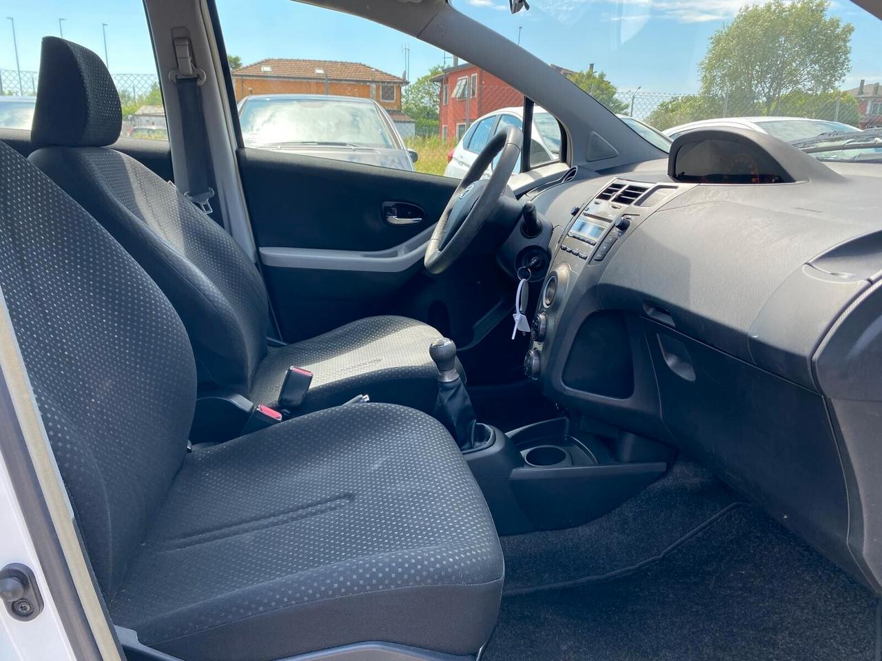 Toyota Yaris 1.0 Benz OK PER NEOPATENTATI