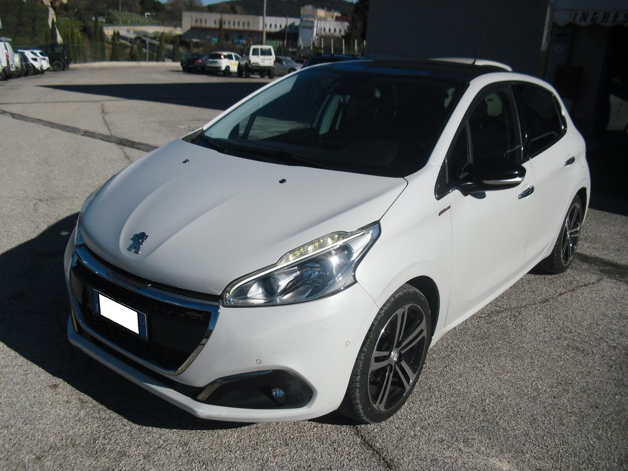 Peugeot 208 BlueHDi 100 5p. GT Line ICE White, FULL OPTIONAL, OTTIME CONDIZIONI!!