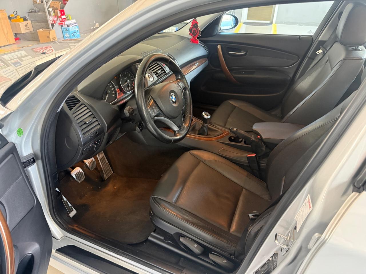 Bmw 116 116i 5p. Futura