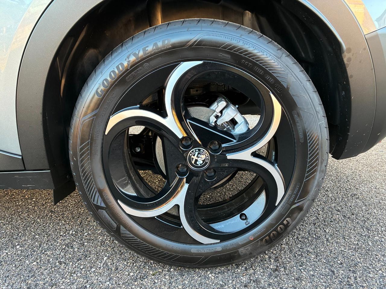 Alfa Romeo Junior 1.2 145 CV Hybrid eDCT6 Speciale