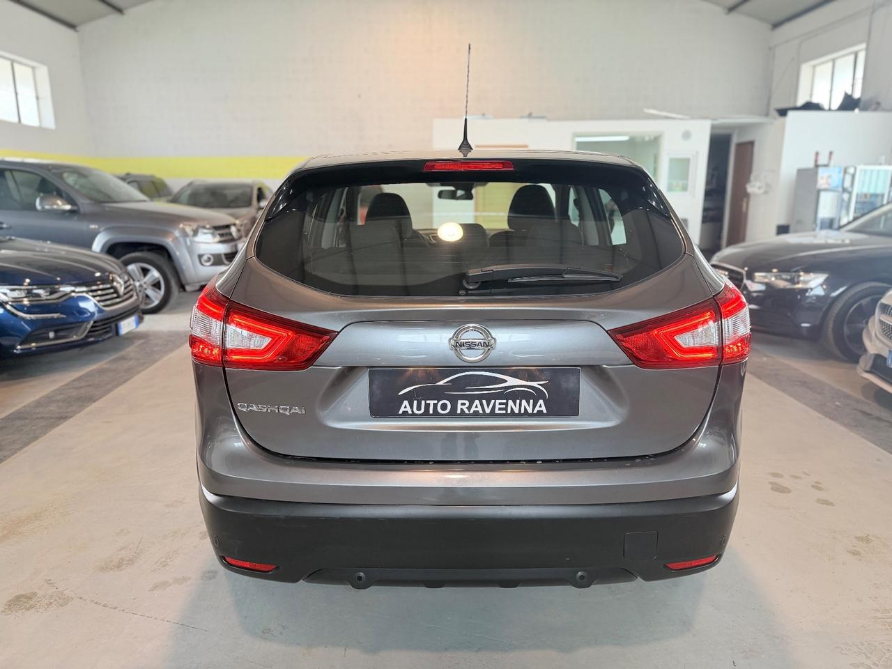 Nissan Qashqai 1.2 DIG-T N-Connecta euro6