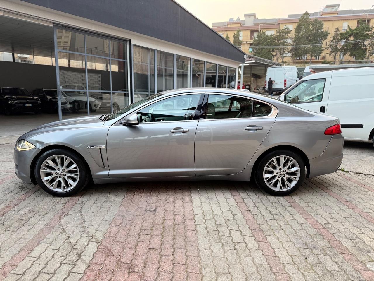 Jaguar XF 2.2 D 190 CV Prestige 2012