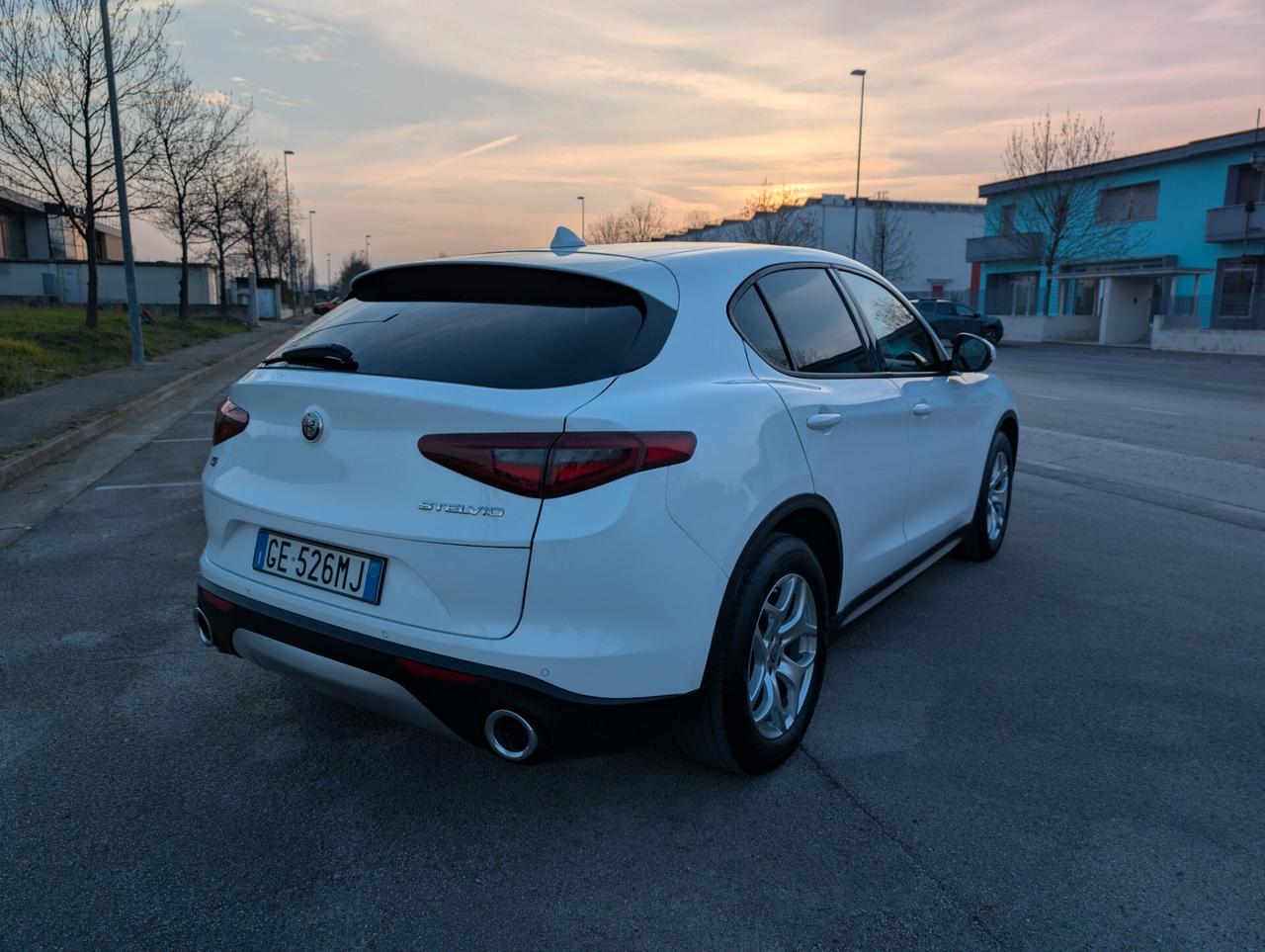 Alfa Romeo Stelvio 2.2 Turbodiesel 190 CV AT8 Q4 Business