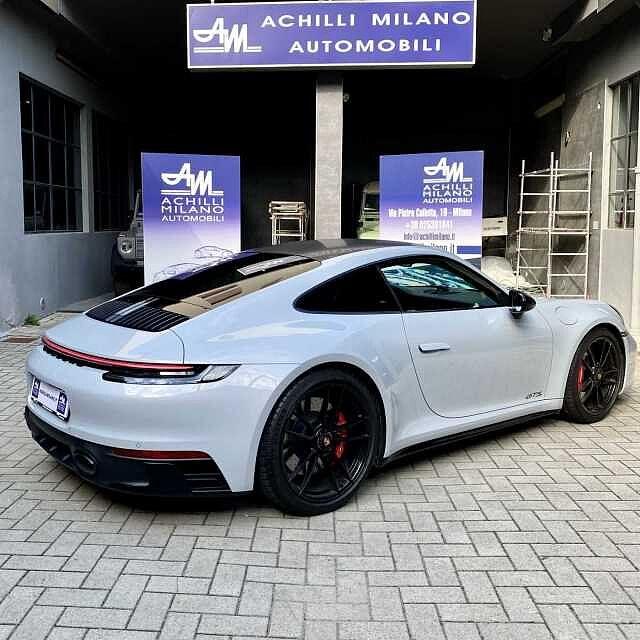 Porsche 992 Carrera 4 GTS 4 ruote sterzanti LiftSystem