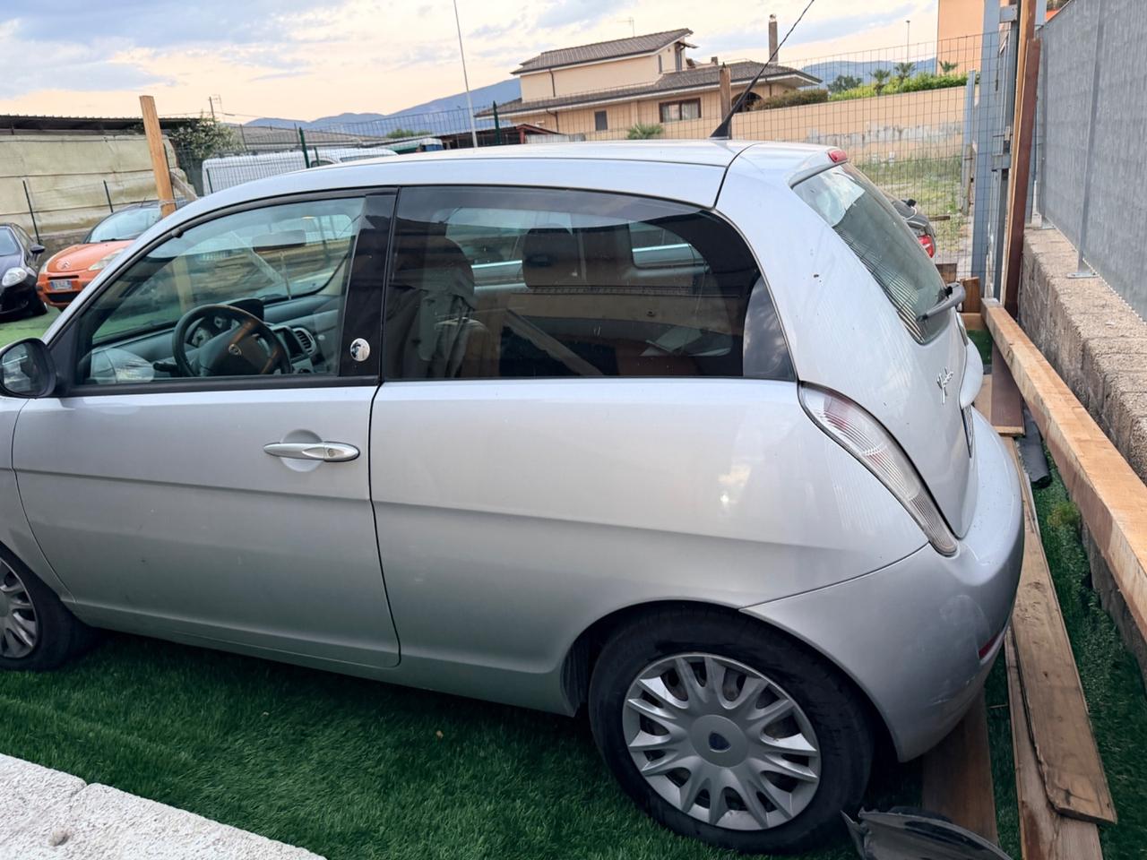 Lancia Ypsilon 1.4 Argento Ecochic GPL