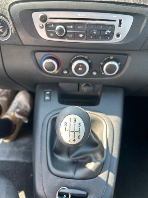 RENAULT SCENIC X- MOOD 1,5 DIESEL NAVIGATORE...