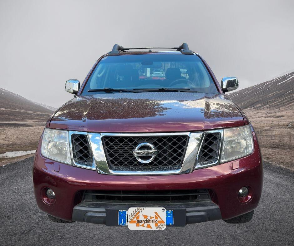 Nissan Navara 2.5 dCi 190CV 4 porte Double Cab LE