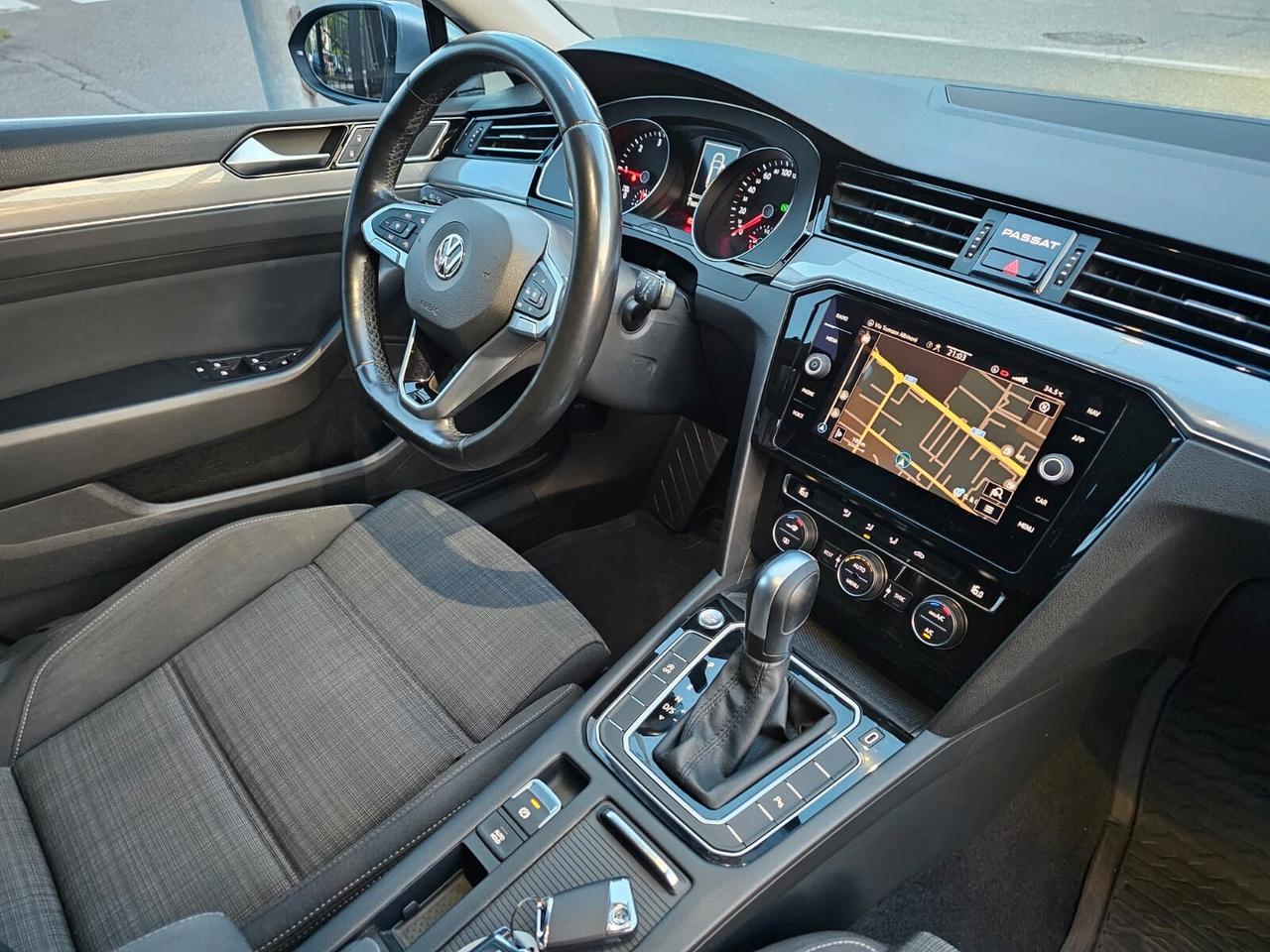Volkswagen Passat Variant 2.0 TDI 150cv DSG Business*Navi*Euro6*