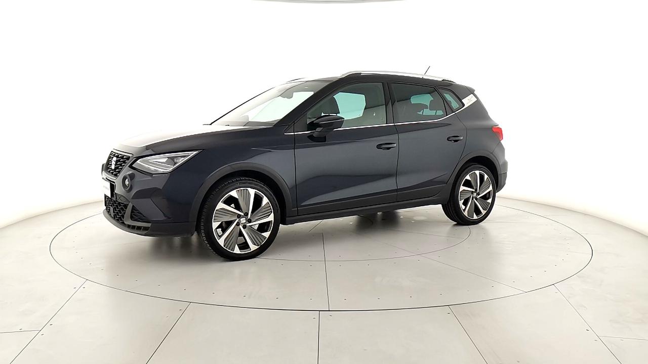 SEAT Arona 2022 - Arona 1.0 tgi FR 90cv