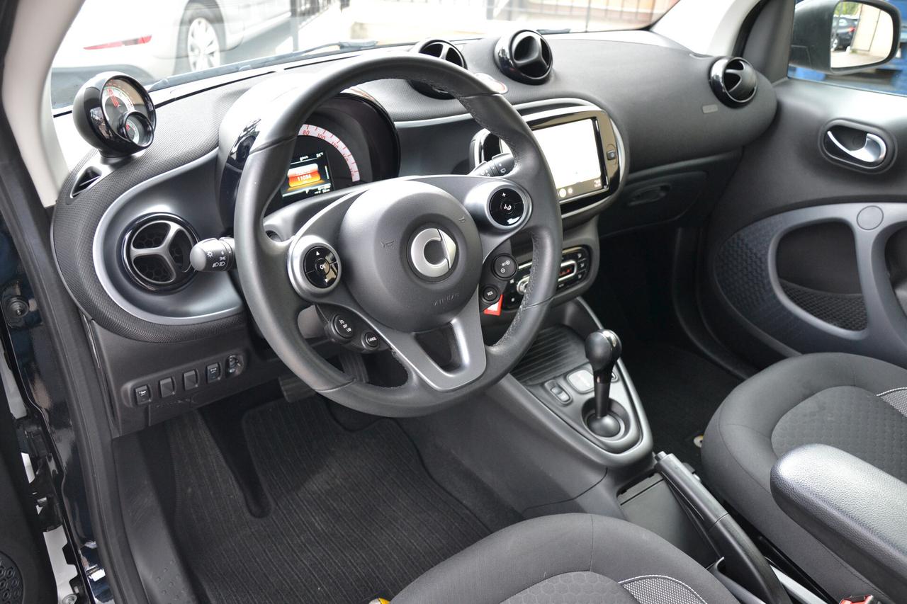 Smart ForTwo EQ PASSION **FARI LED*PREZZO VERO**CARICA RAPIDA**