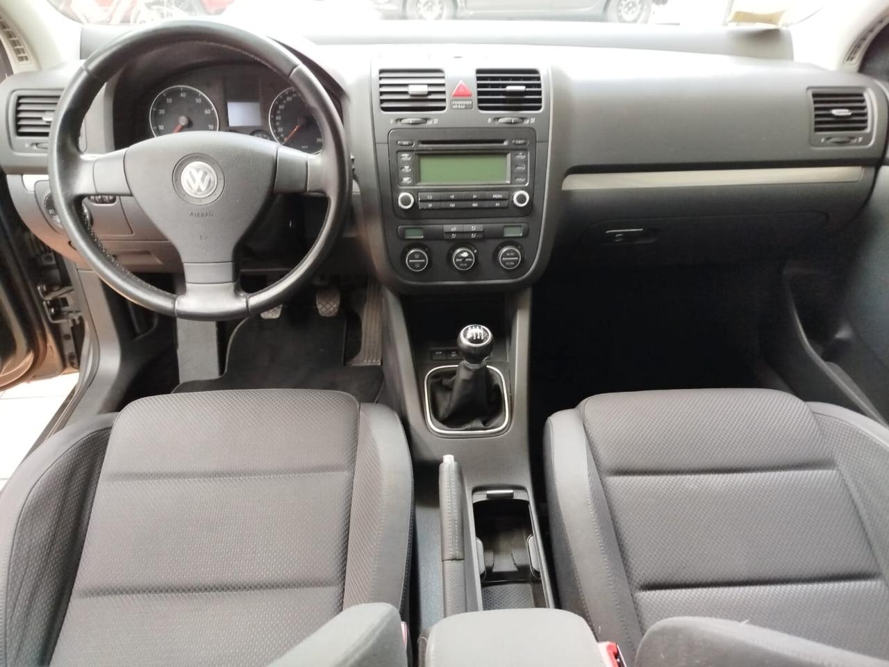 Volkswagen Golf 5p 1.6 fsi Sport, adatta a neop. Unico Prop.