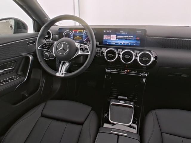 MERCEDES-BENZ A 180 d Automatic Advanced