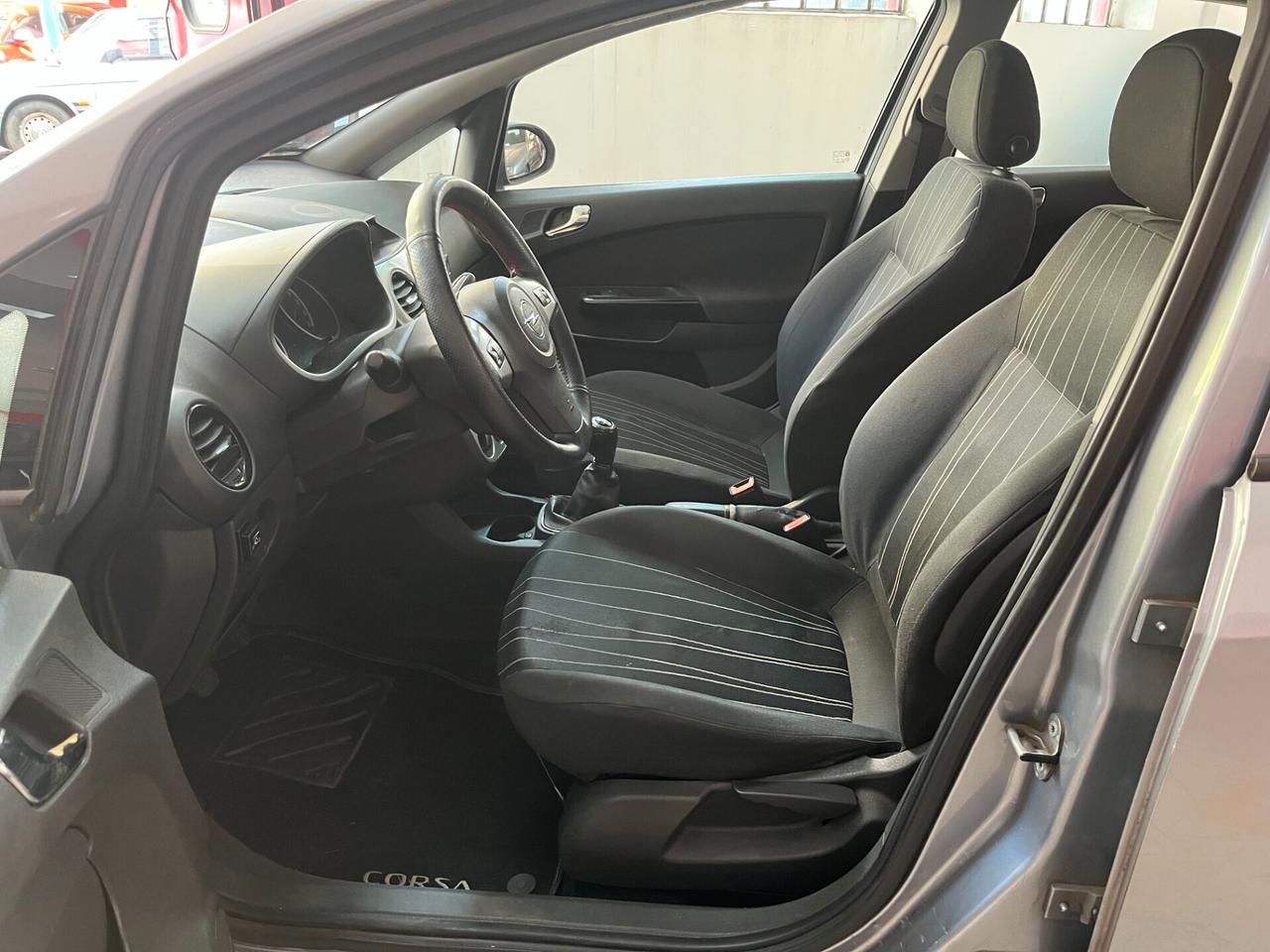 Opel Corsa 1.2 80CV 5 porte GPL!!! PER NEO-PATENTATI!!!