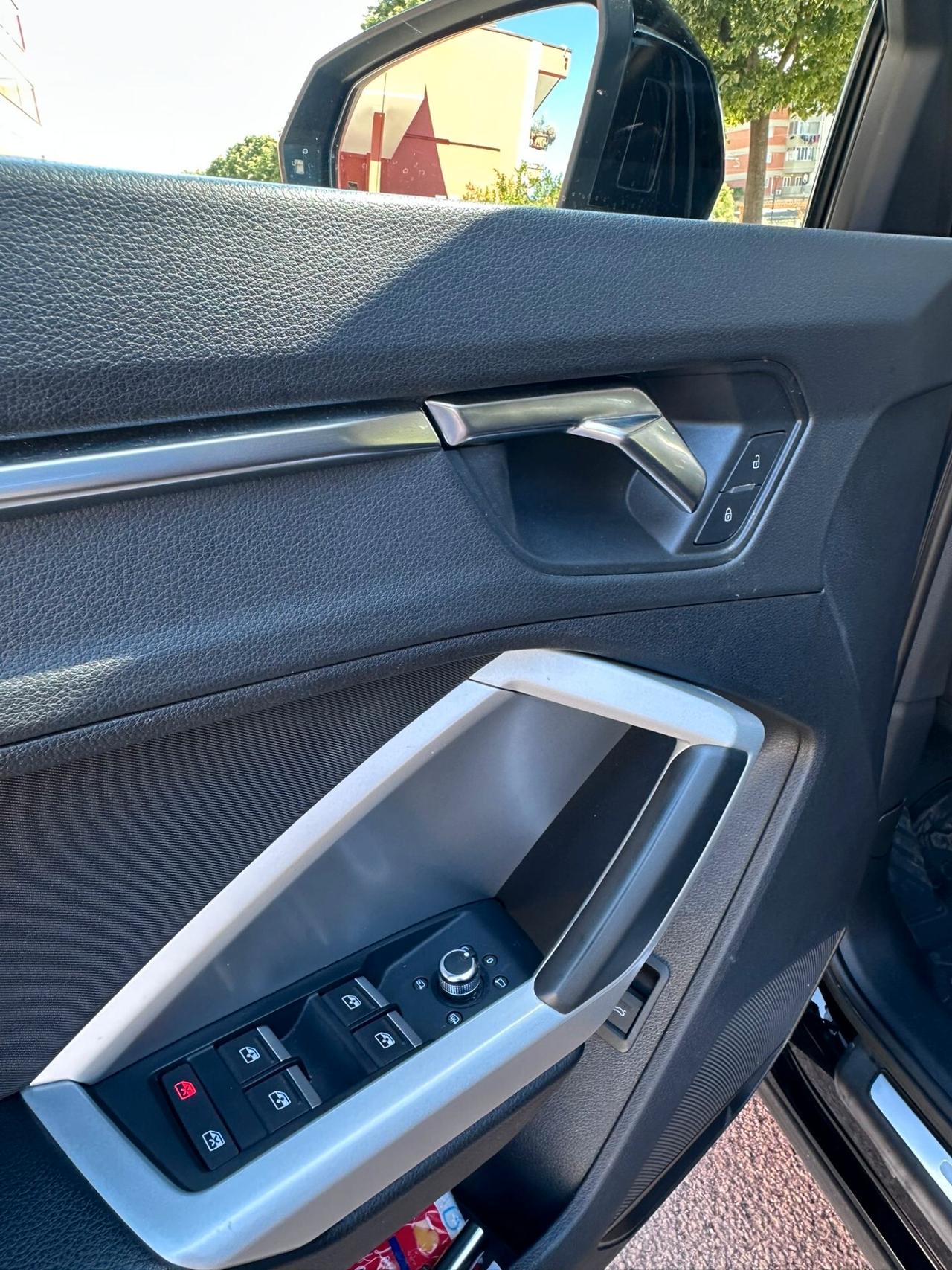 Audi Q3 35 TDI S tronic line edition -PARI AL NUOVO-