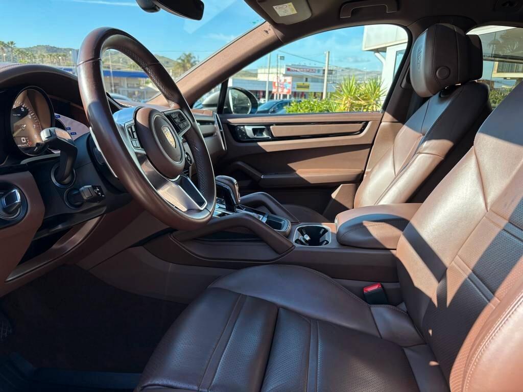 Porsche Cayenne 3.0 E-Hybrid 2022/solo 87.000 KM IVA ESPOSTA Tua a soli 759 Euro al mese