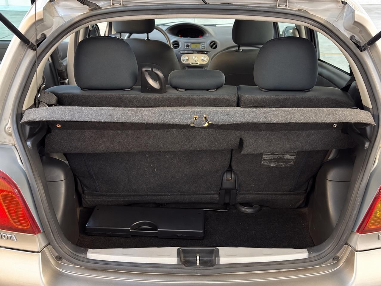 Toyota Yaris 1.0i 16V cat 3 porte Sol