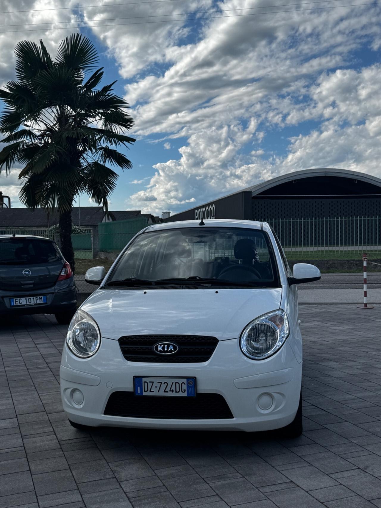 Kia Picanto 2009 ok neopatentati