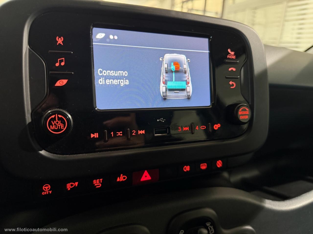 FIAT Panda 1.0 FireFly S&S Hybrid SENSORI DI PARCHEGGIO - 5 POSTO