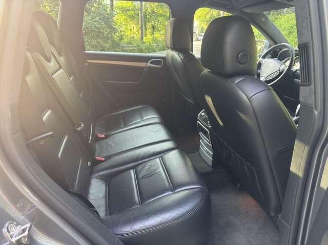 Porsche Cayenne 4.5 Turbo S tiptronic, first paint, service book