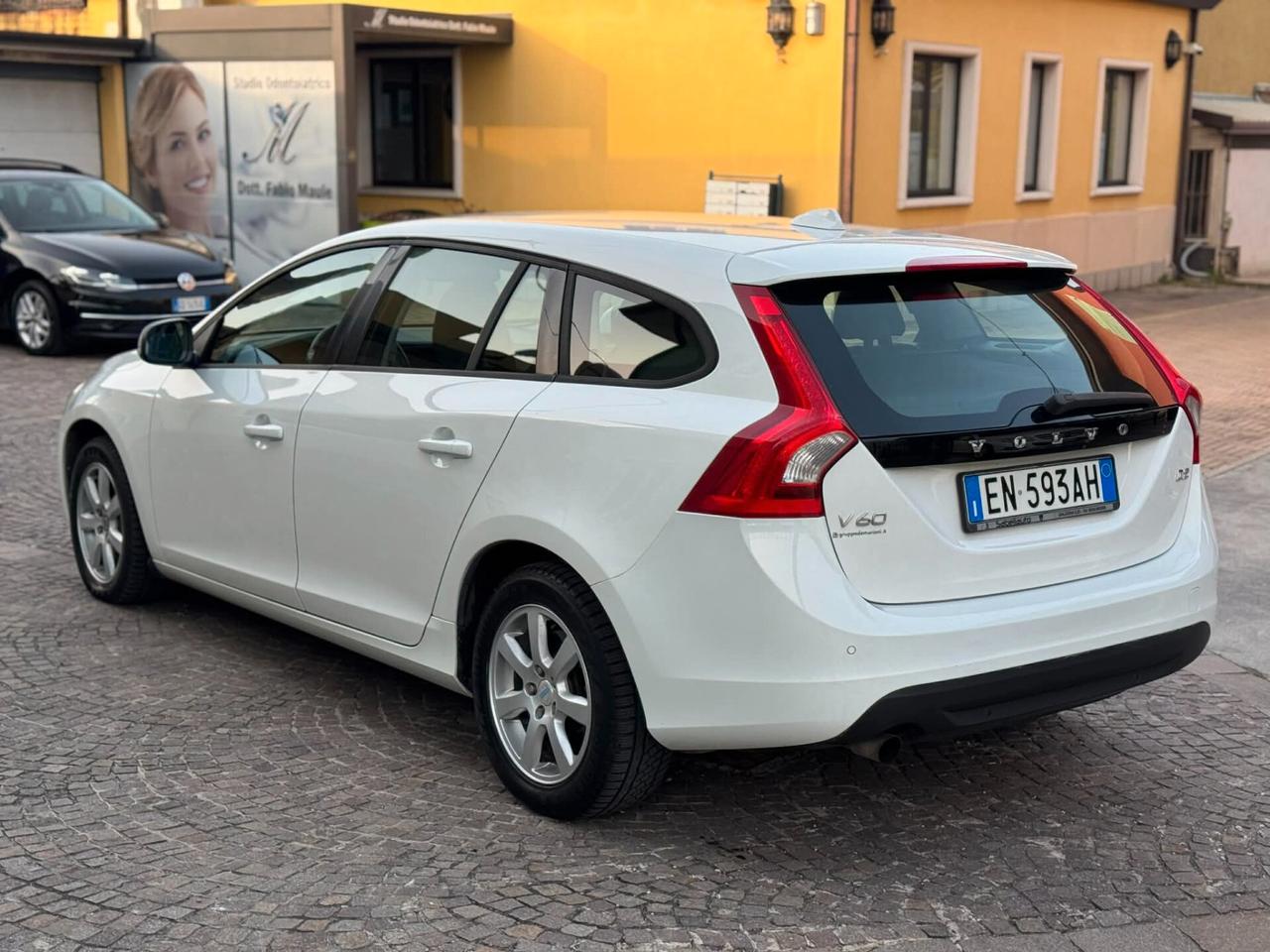 Volvo V60 D3 Geartronic Summum