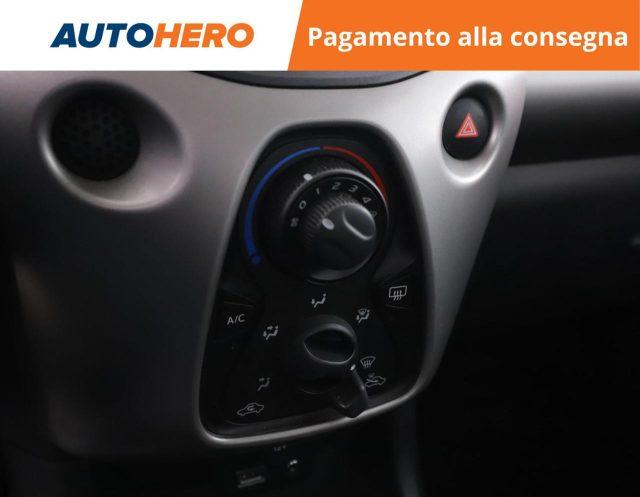 TOYOTA Aygo 1.0 VVT-i 69 CV 5 porte x-cool MMT