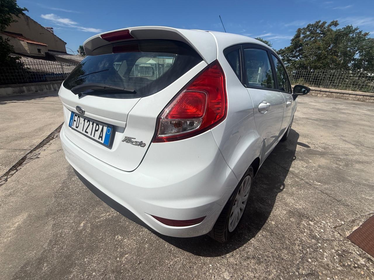Ford Fiesta 1.2 60CV 5 porte Black & White Edition