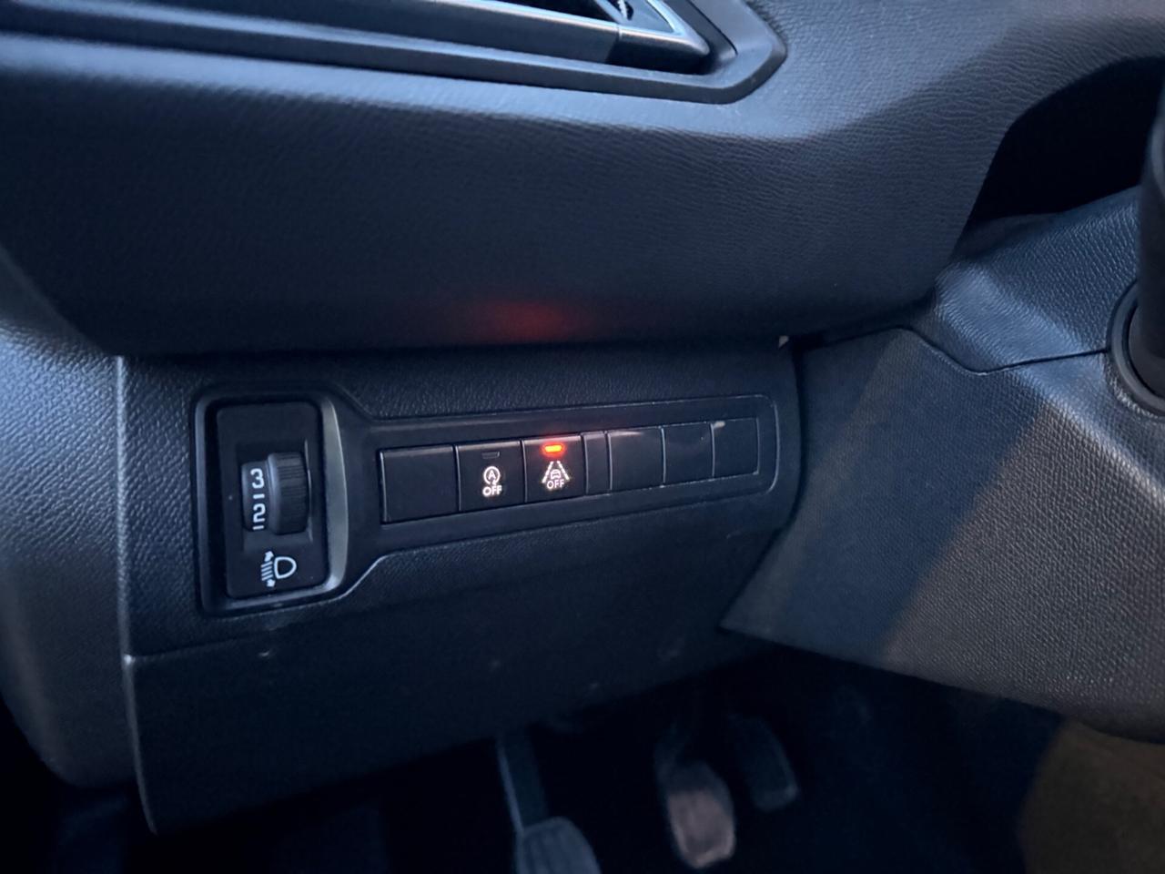 Peugeot 308 1.2 Turbo Benzina POCHI KM 2021 NEOPAT