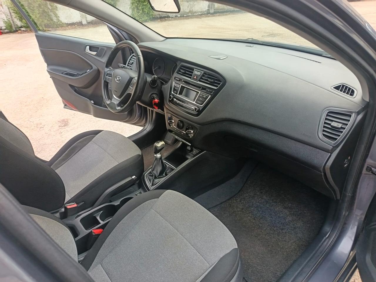 Hyundai i20 1.2 84 CV 5 porte Econext Comfort