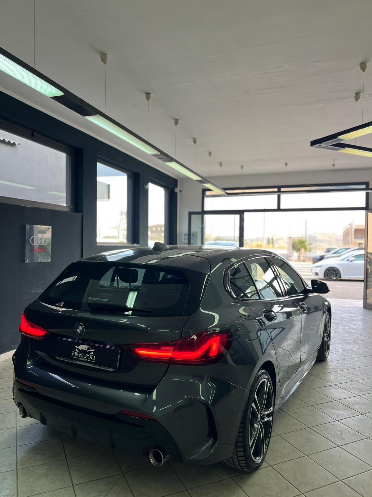 Bmw 118 118d 5p. Msport