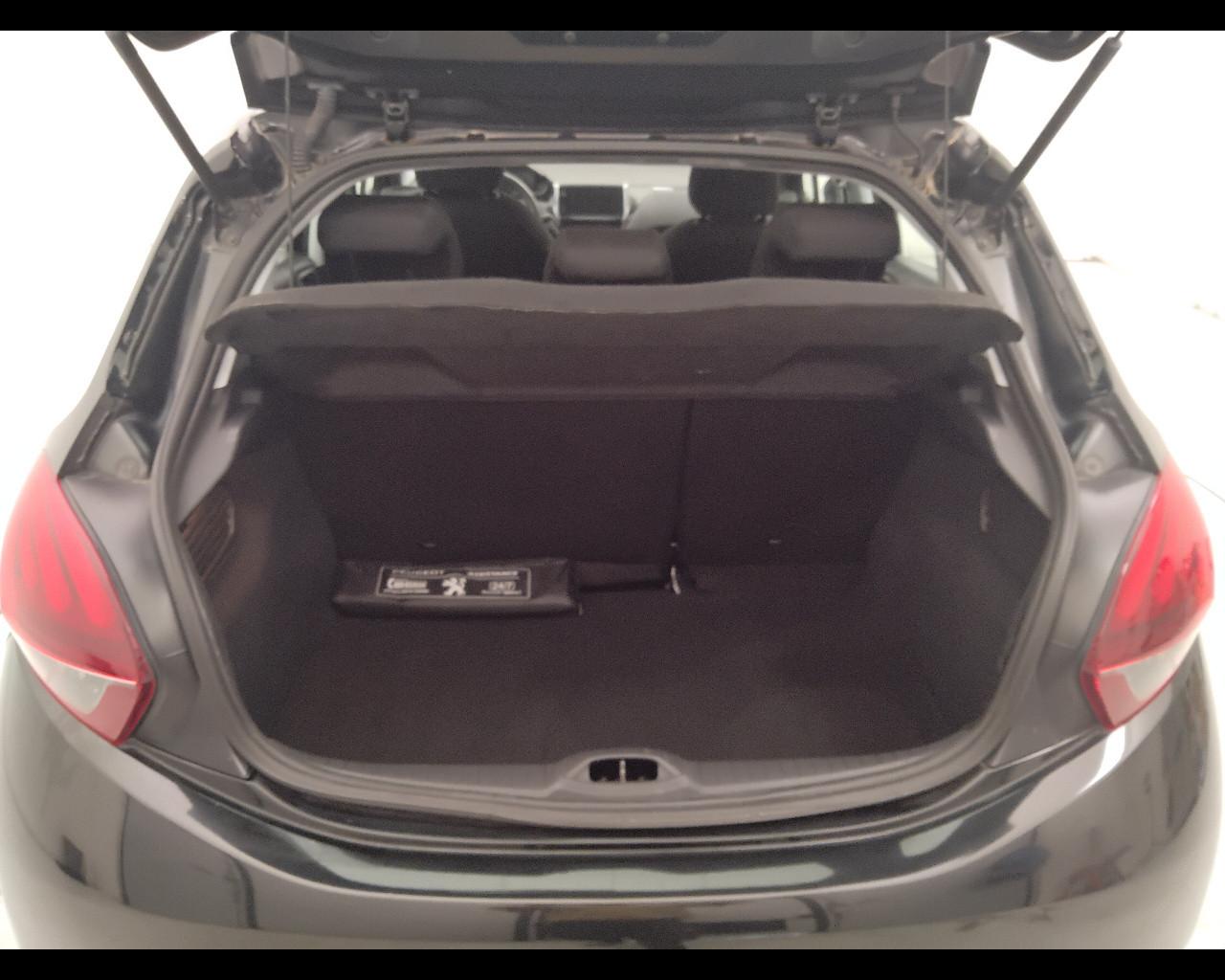 PEUGEOT 208 I 2015 - 208 5p 1.2 puretech Active s&s 82cv neopatentat