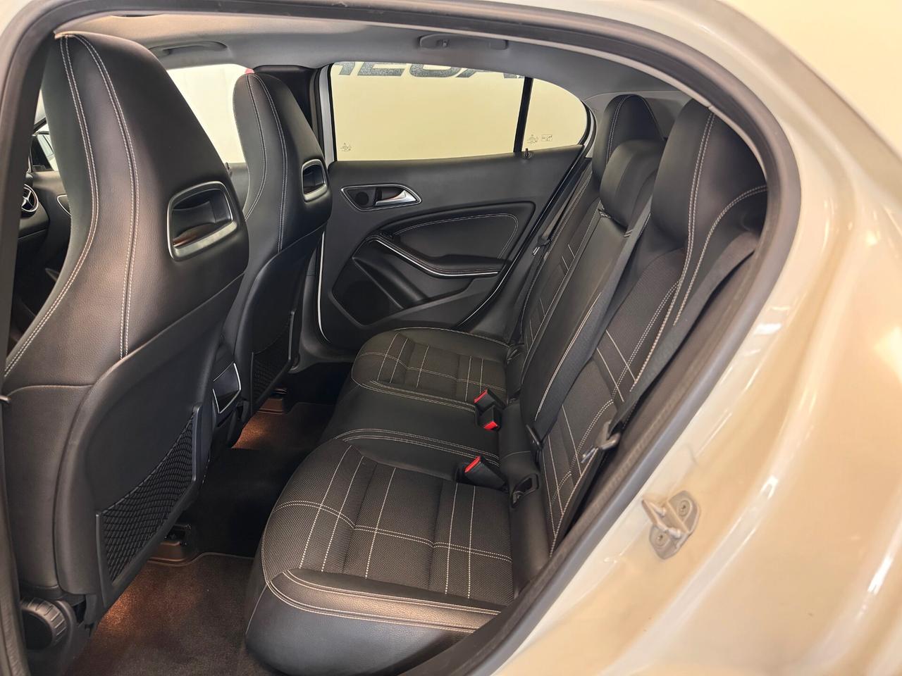 Mercedes-benz GLA 200 CDI Automatic Sport PACK NIGHT TETTO