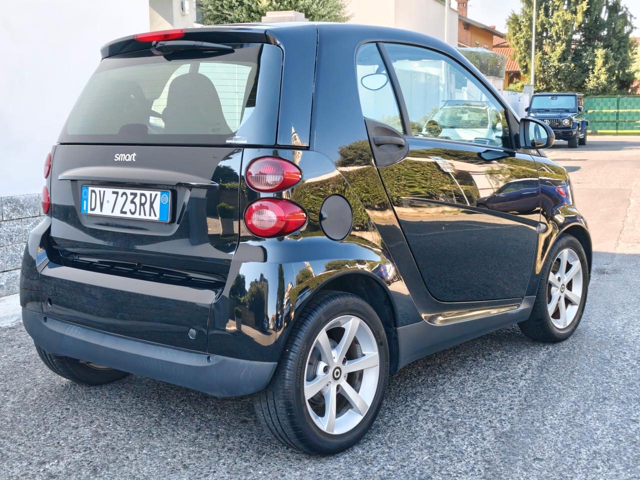 Smart fortwo 1.0 Turbo 84 CV (2009) – Cerchi in lega, Manometri, Ottime Condizioni