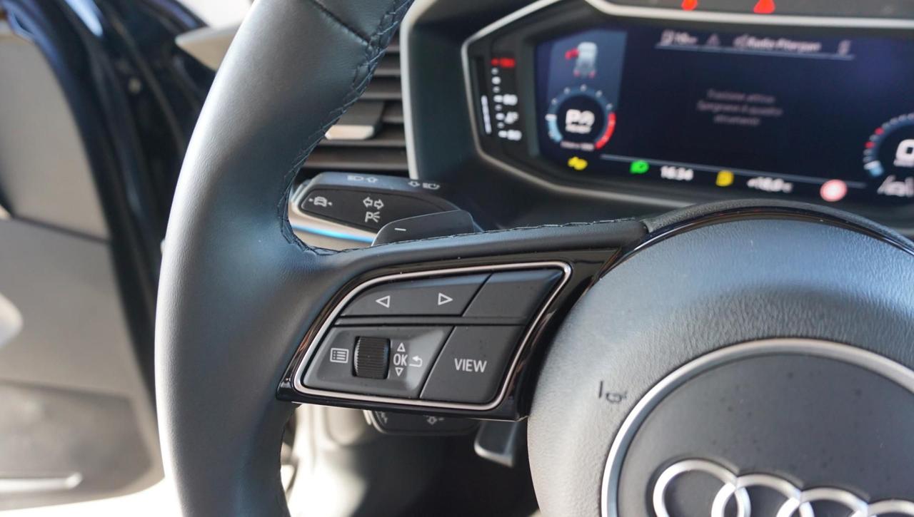 Audi A1 SPB 30 TFSI S-Tronic Identity Black