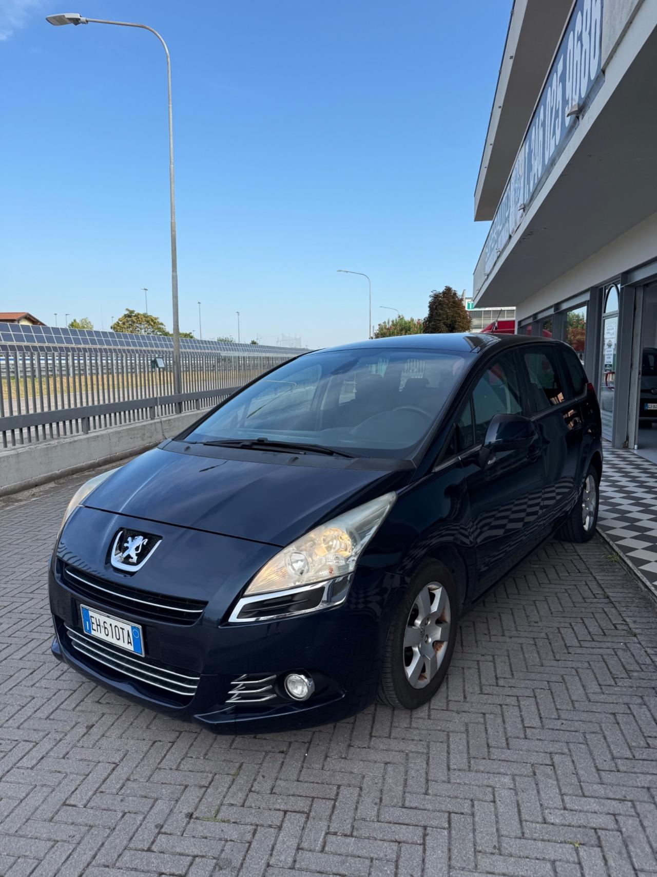 Peugeot 5008 2.0 HDi 150CV Business